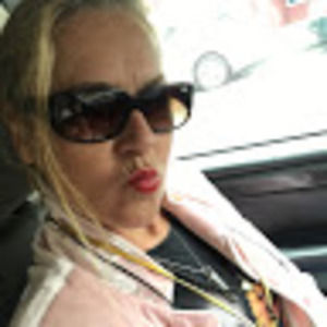 Meet your Posher, Lea